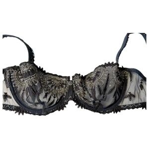 Elegant 34D Chantelle  Lace Bra